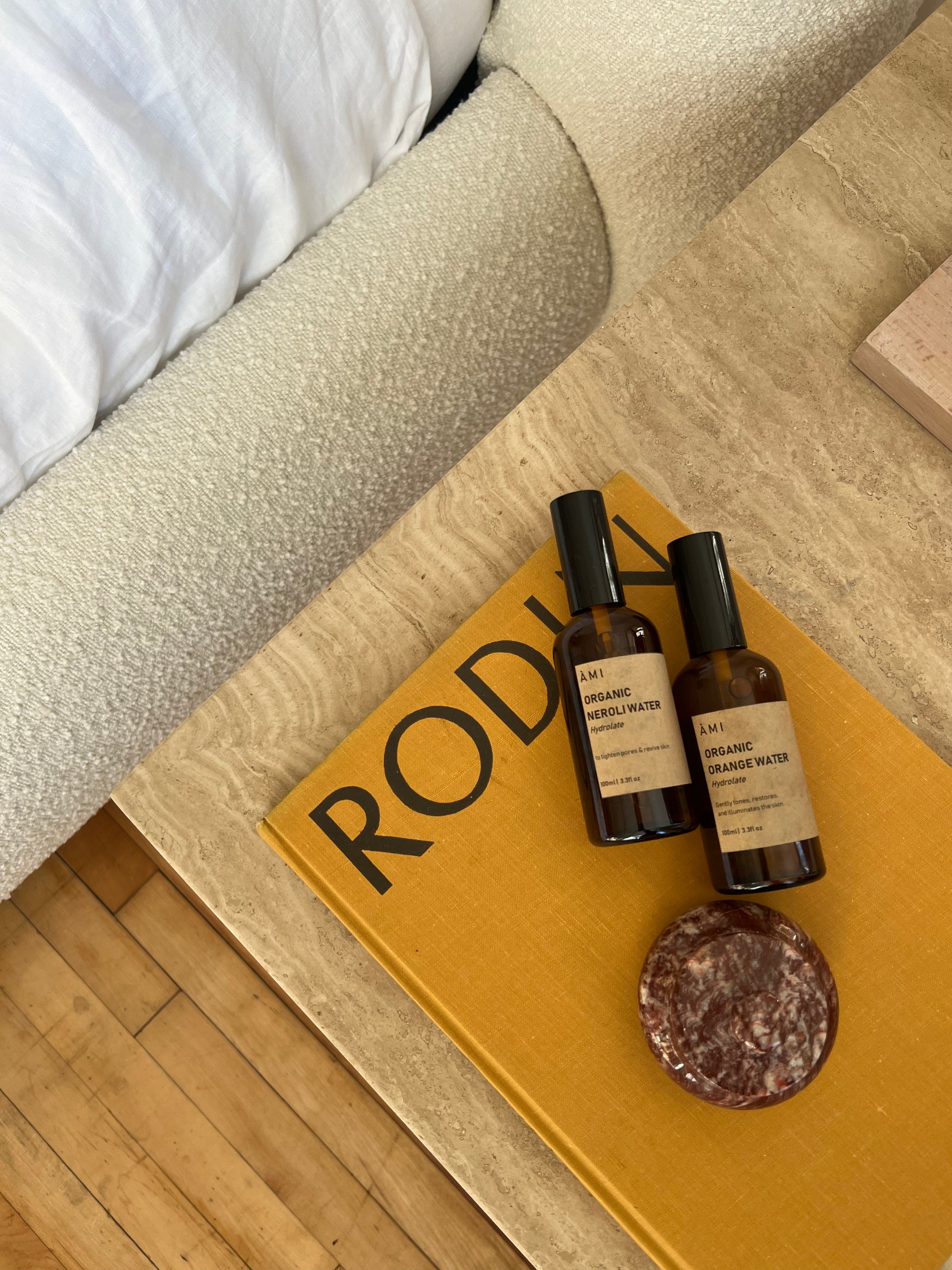 <img src="neroli-hydrolate.jpg" alt="Organic Neroli Hydrolate with antibacterial properties, hydrates and refreshes skin, helping to prevent breakouts and tighten pores">