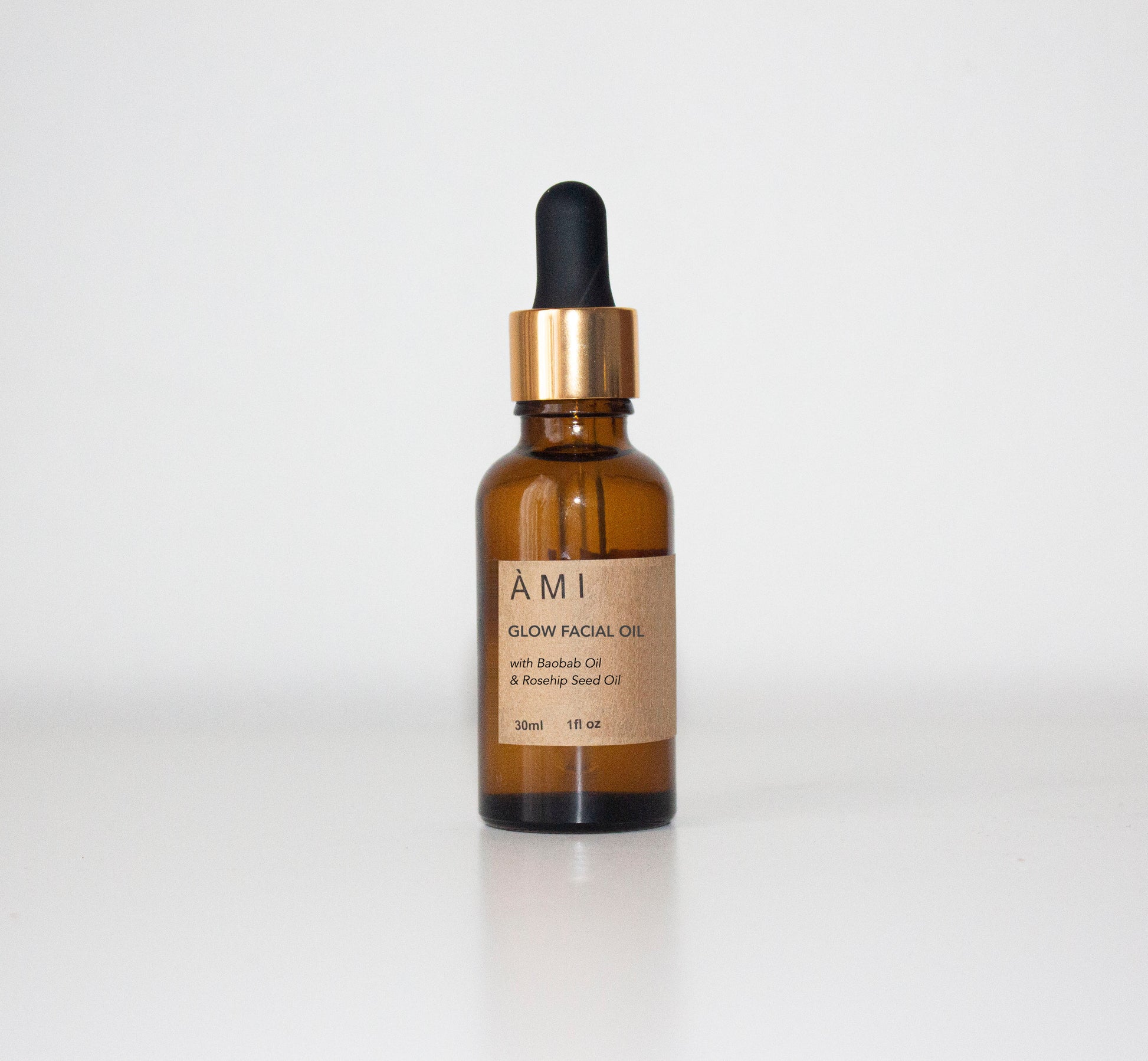 <img src="baobab-jojoba-hydrating-oil.jpg" alt="Baobab & Jojoba Face Oil, nourishing oil with antioxidants and vitamins to hydrate, reduce scars, and promote skin elasticity">