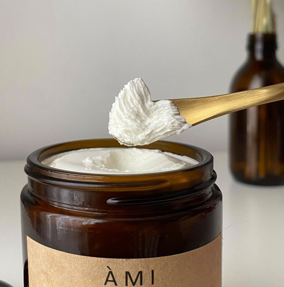 WHIPPED SHEA AND COCOA BODY BUTTER - AMI London