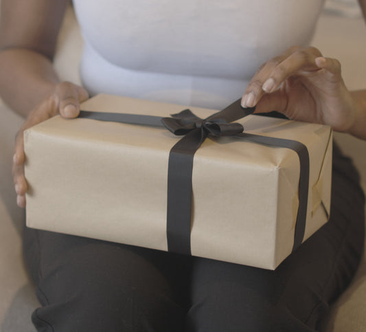 Sustainable Gift Packaging + Card - AMI London