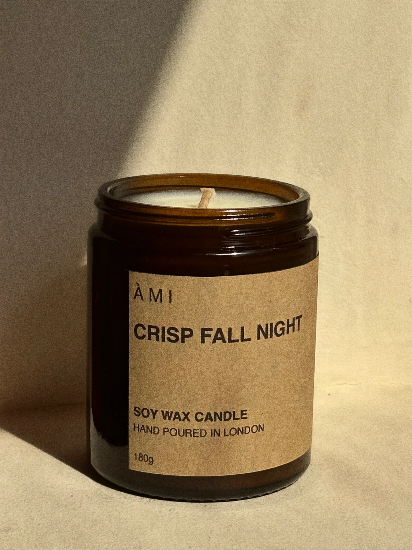 <img src="woodland-harmony-soy-candle.jpg" alt="Woodland Harmony Soy Wax Candle with bergamot, jasmine, cedarwood, and oak, hand-poured in London">