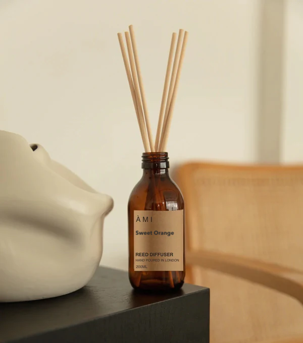 <img src="sweet-orange-reed-diffuser.jpg" alt="Sweet Orange Reed Diffuser by AMI London, refreshing citrus scent for home">